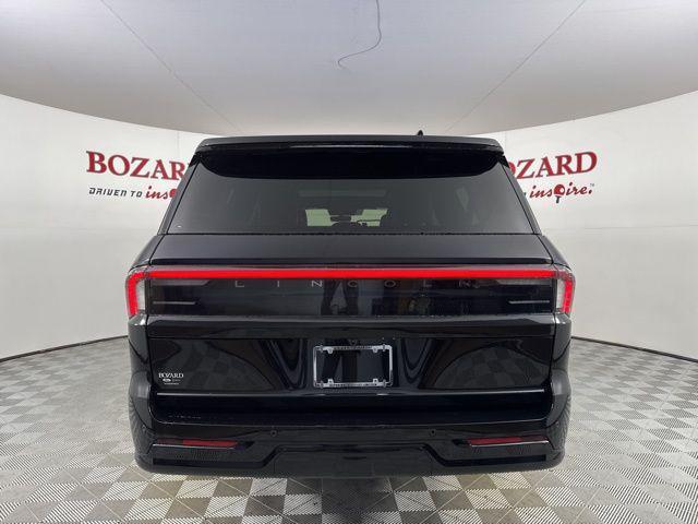 new 2025 Lincoln Navigator car, priced at $121,485