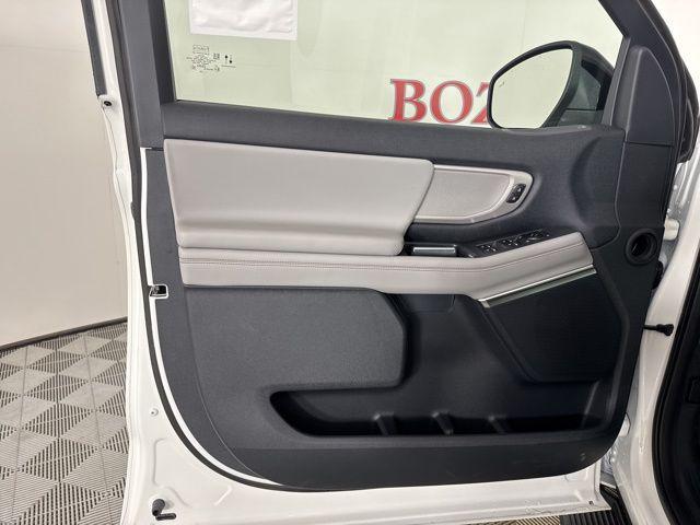 new 2025 Ford Expedition car, priced at $67,415