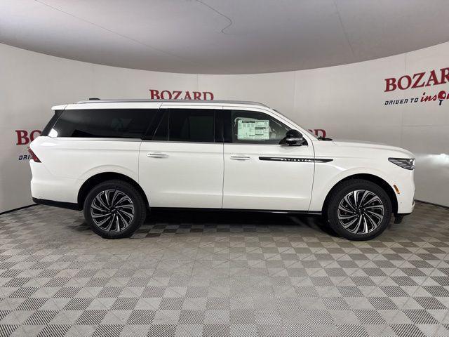 new 2025 Lincoln Navigator car, priced at $122,235