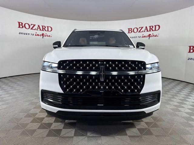 new 2025 Lincoln Navigator car, priced at $122,235