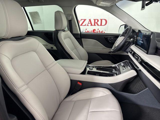 new 2025 Lincoln Aviator car, priced at $55,623