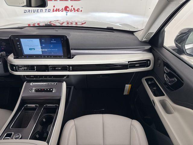 new 2025 Lincoln Aviator car, priced at $55,623