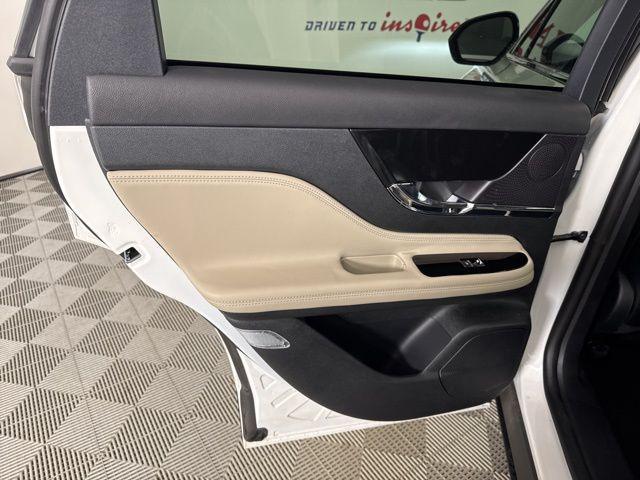 new 2025 Lincoln Corsair car, priced at $37,557