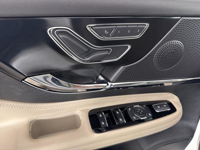new 2025 Lincoln Corsair car, priced at $37,557