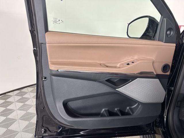 new 2025 Lincoln Navigator car, priced at $118,835