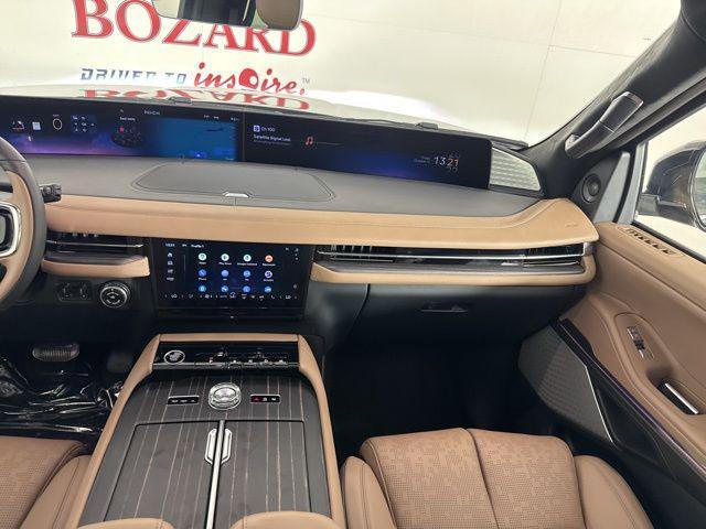 new 2025 Lincoln Navigator car, priced at $118,835