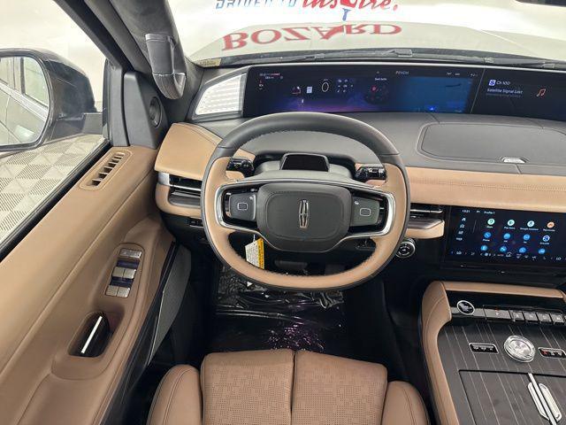 new 2025 Lincoln Navigator car, priced at $118,835