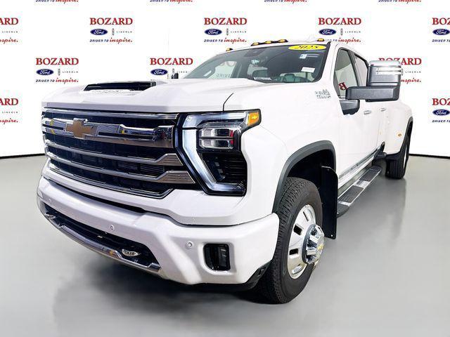 used 2025 Chevrolet Silverado 3500 car, priced at $76,500