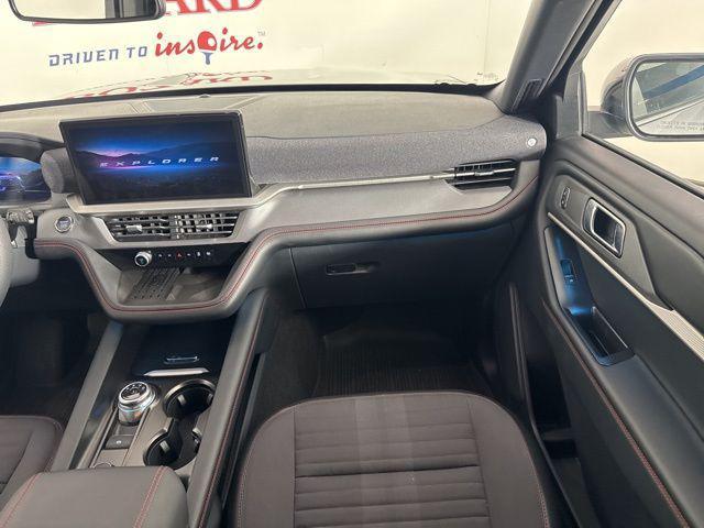 new 2025 Ford Explorer car, priced at $46,196