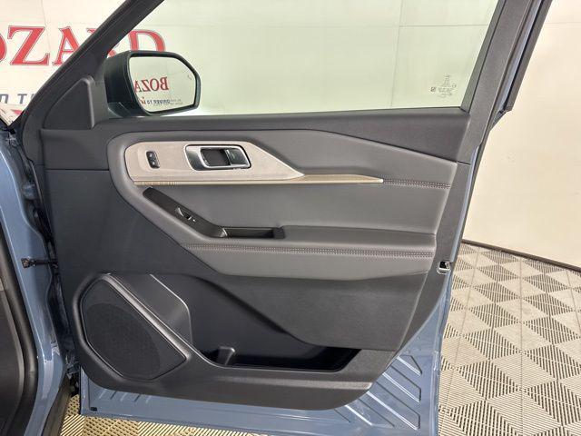 new 2025 Ford Explorer car, priced at $42,924