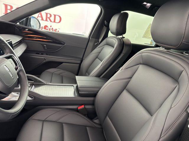 new 2025 Lincoln Nautilus car, priced at $52,886