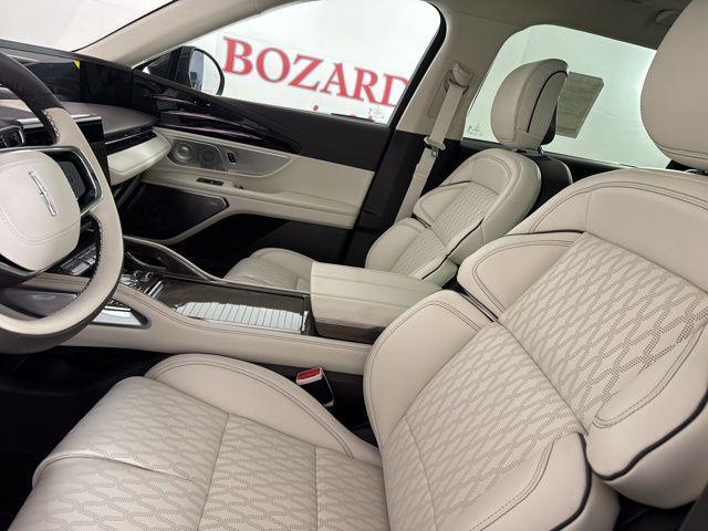 new 2025 Lincoln Nautilus car, priced at $75,645