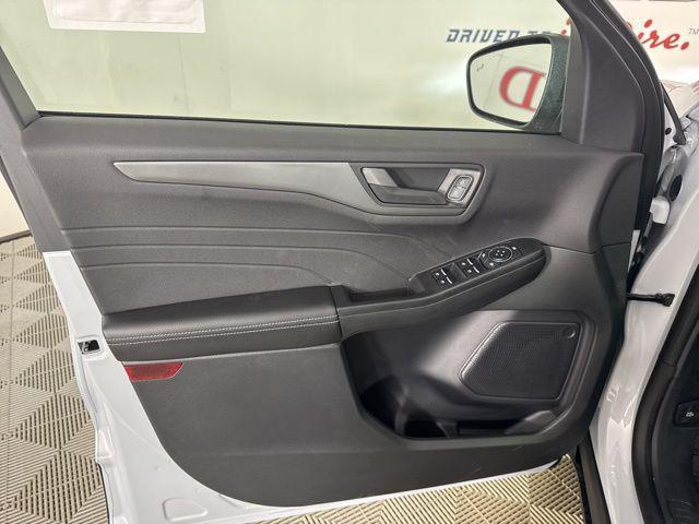 new 2026 Ford Escape car, priced at $29,704