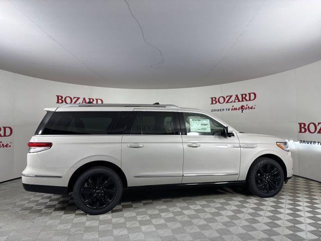 new 2024 Lincoln Navigator car, priced at $89,737