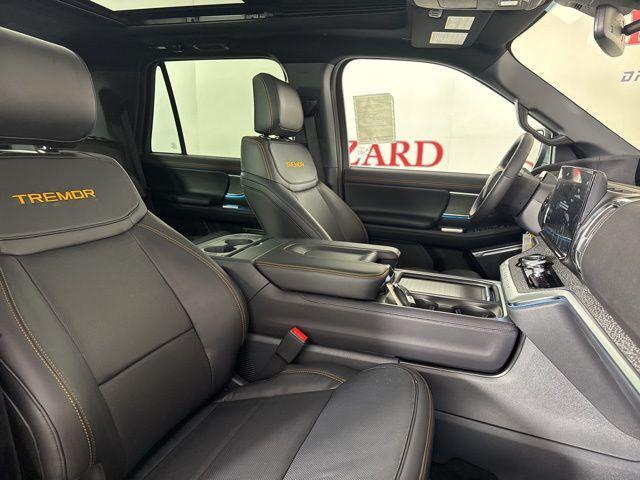 new 2025 Ford Expedition car, priced at $82,254