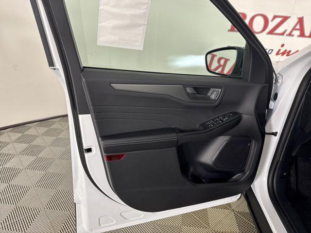 new 2026 Ford Escape car, priced at $31,031