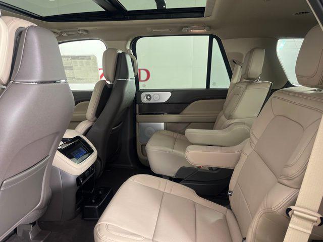 new 2024 Lincoln Navigator car, priced at $77,180