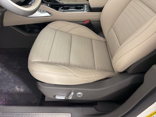 new 2025 Lincoln Nautilus car, priced at $64,824