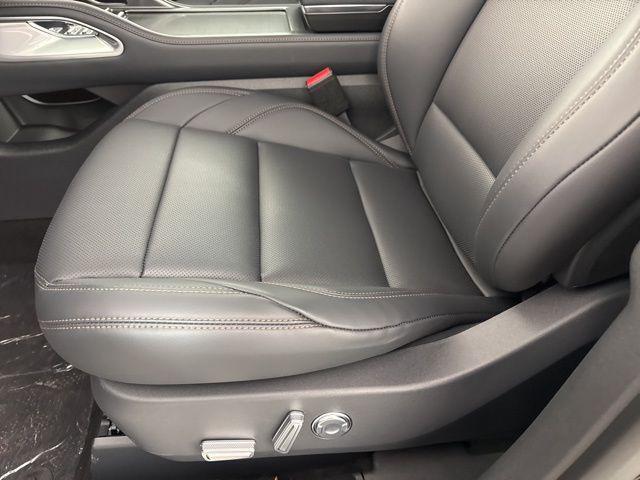new 2025 Lincoln Nautilus car, priced at $53,576