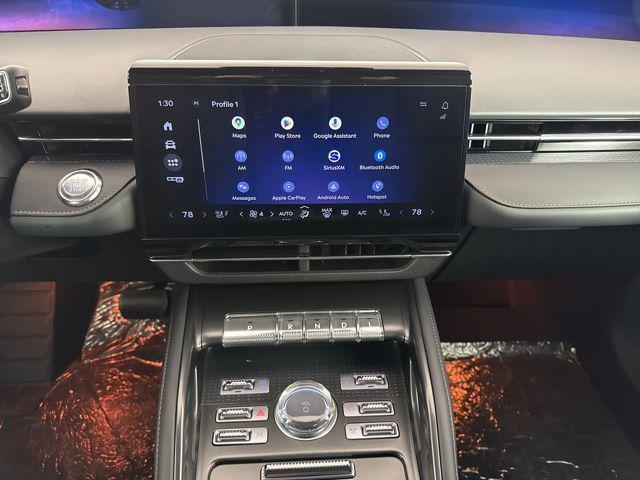 new 2025 Lincoln Nautilus car, priced at $53,576