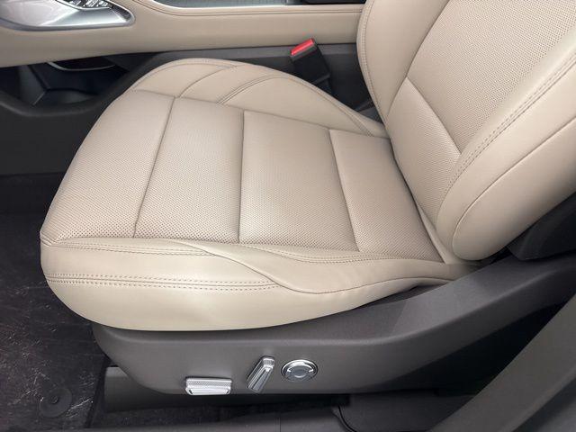 new 2025 Lincoln Nautilus car, priced at $50,126