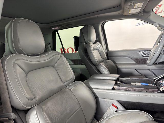 used 2018 Lincoln Navigator car, priced at $28,000