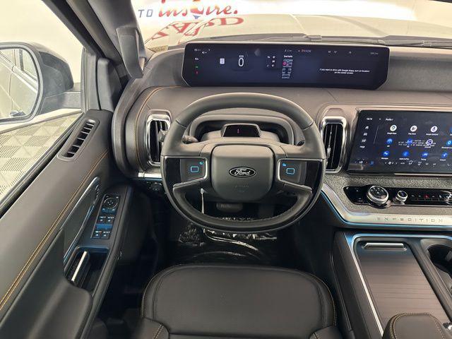 new 2025 Ford Expedition car, priced at $81,073