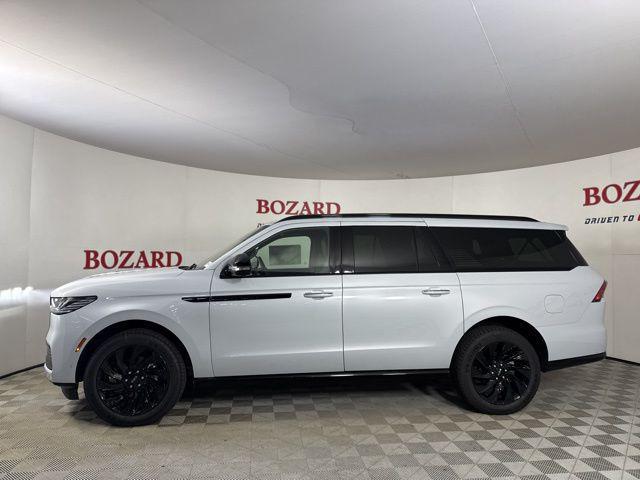 new 2025 Lincoln Navigator car, priced at $107,413