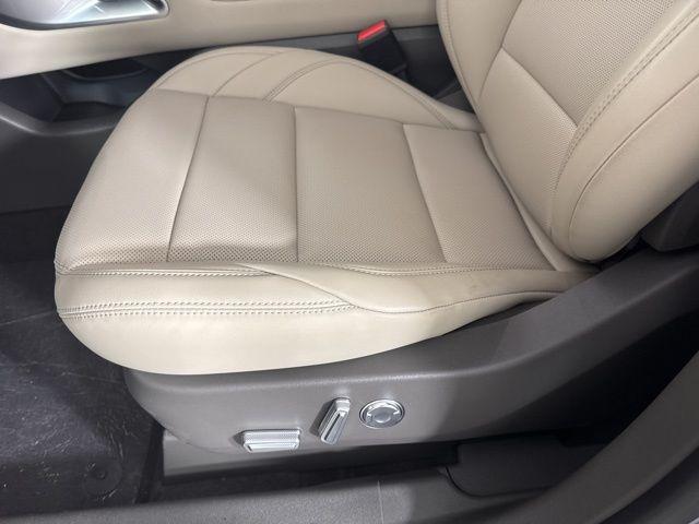 new 2025 Lincoln Nautilus car, priced at $50,816