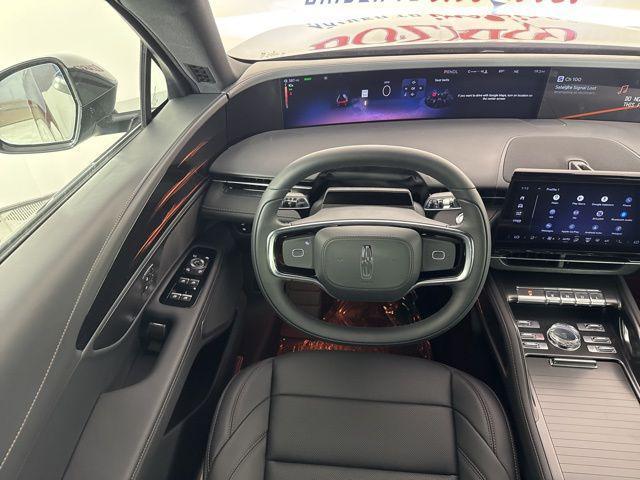 new 2025 Lincoln Nautilus car, priced at $53,576