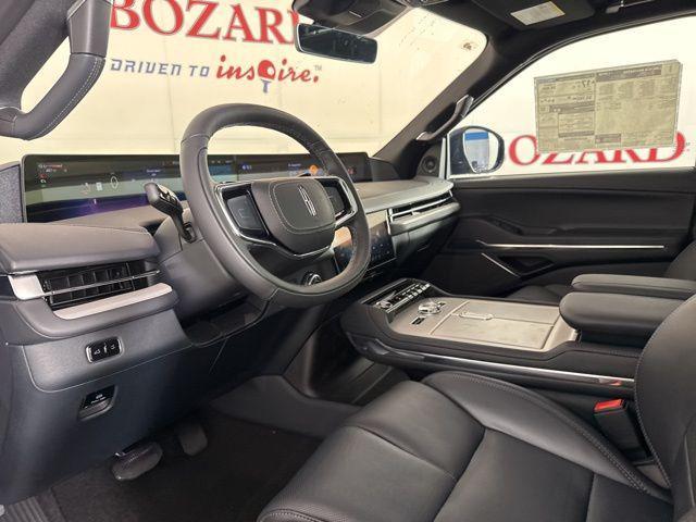 new 2025 Lincoln Navigator car, priced at $107,413