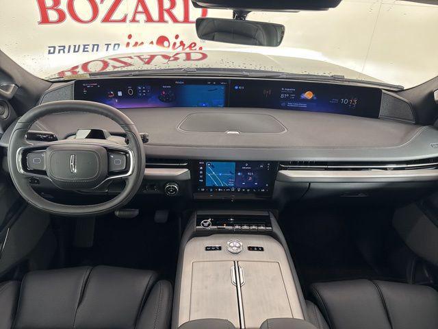 new 2025 Lincoln Navigator car, priced at $107,413