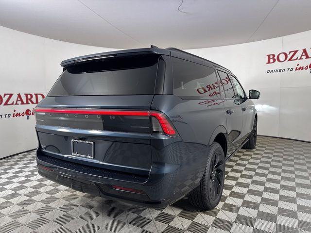 new 2025 Lincoln Navigator car, priced at $107,413