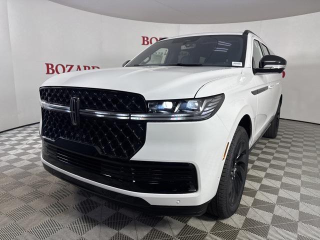 new 2025 Lincoln Navigator car, priced at $112,050