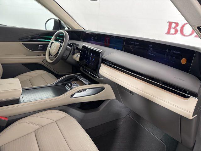 new 2025 Lincoln Nautilus car, priced at $56,987