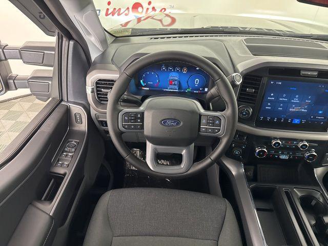 new 2025 Ford F-150 car, priced at $58,692