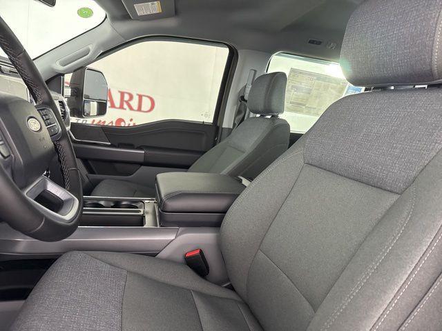 new 2025 Ford F-150 car, priced at $58,692