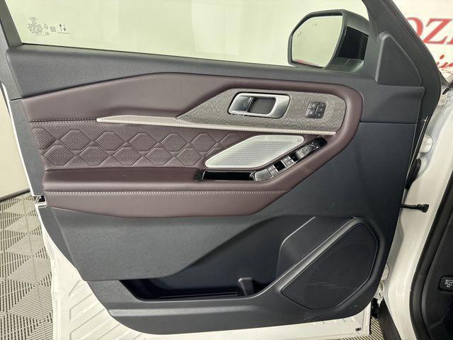 new 2025 Ford Explorer car, priced at $56,355
