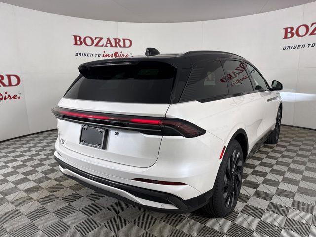new 2025 Lincoln Nautilus car, priced at $64,317
