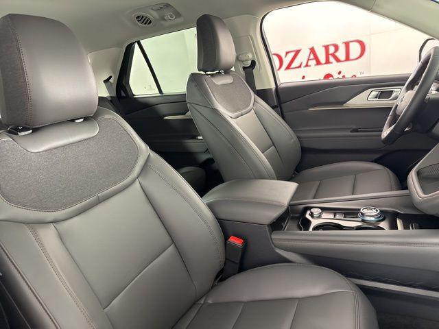 new 2025 Ford Explorer car, priced at $42,907