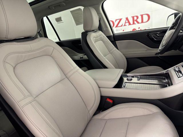new 2025 Lincoln Aviator car, priced at $65,943