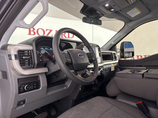 new 2025 Ford F-250 car, priced at $77,070