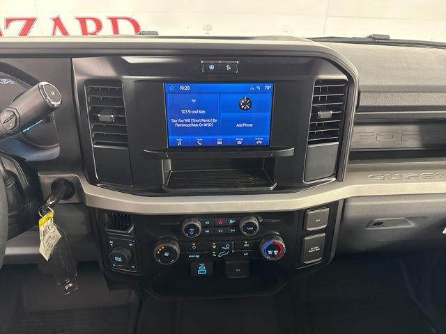 new 2025 Ford F-250 car, priced at $77,070