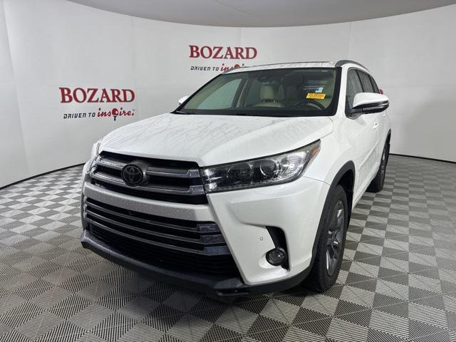 used 2018 Toyota Highlander car