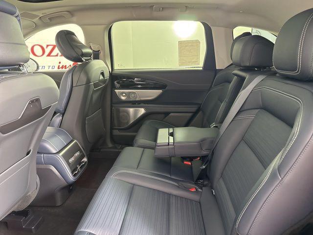new 2025 Lincoln Nautilus car, priced at $62,247