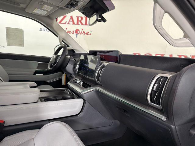 new 2025 Ford Expedition car, priced at $89,154