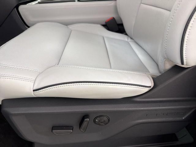 new 2025 Ford Expedition car, priced at $89,154