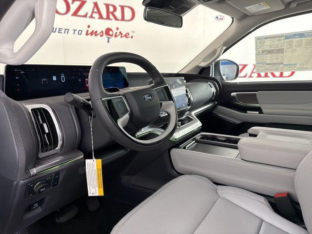 new 2025 Ford Expedition car, priced at $89,154