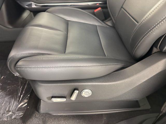 new 2025 Lincoln Navigator car, priced at $106,693