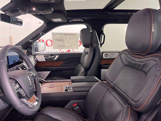 new 2024 Lincoln Navigator car, priced at $97,297